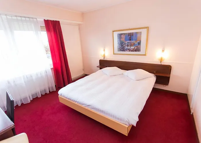 Motel Des Pierrettes Lozanna