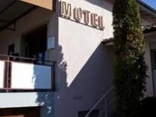 Motel Des Pierrettes 2*