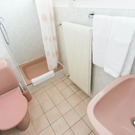 Des Pierrettes Motel Losanna